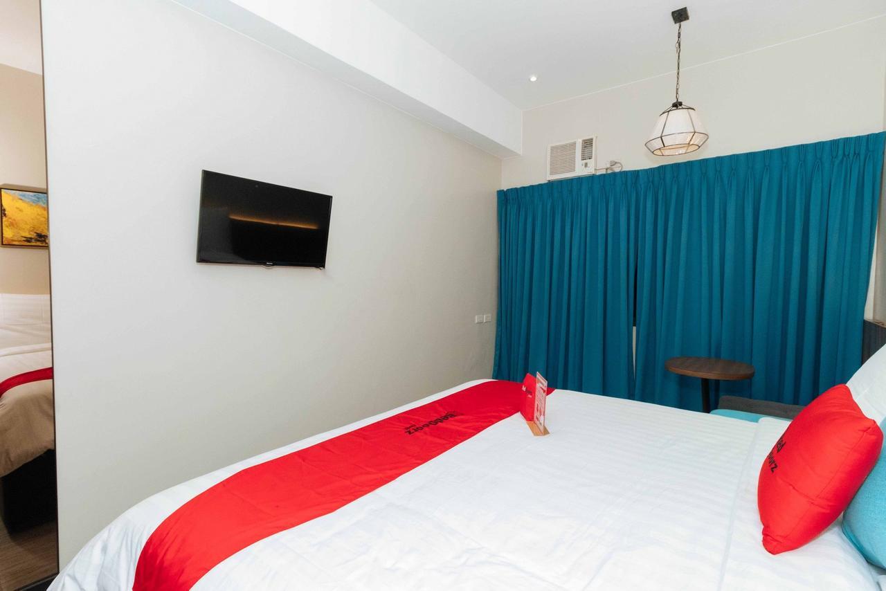 Готель Reddoorz Premium Near Ust Hospital Маніла Екстер'єр фото