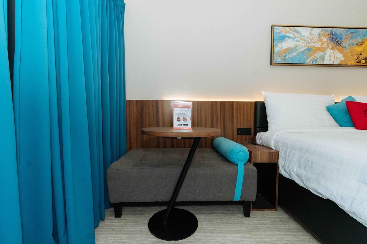 Готель Reddoorz Premium Near Ust Hospital Маніла Екстер'єр фото